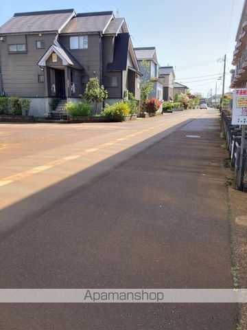 その他　前面道路（その他）まで0m