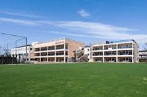 小学校　杉並区立荻窪小学校（小学校）まで644m