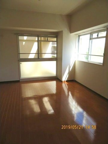 眺望　※写真は同じマンションの違う部屋のものになります。