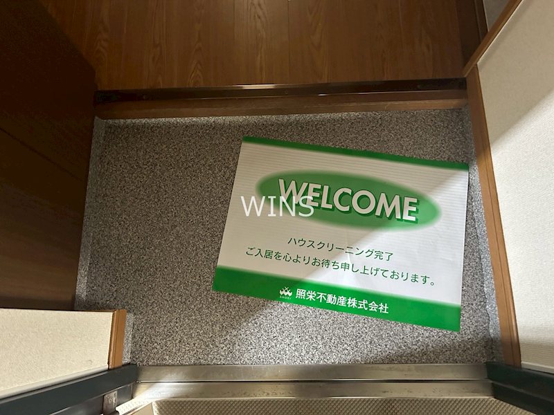 玄関　別部屋参考写真です