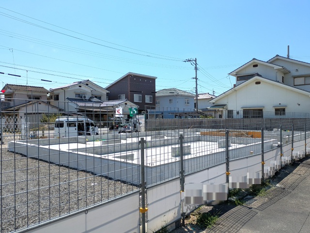建物外観　建築中