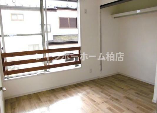 居室・リビング　居間です