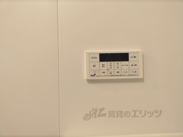 その他設備　給湯器リモコン