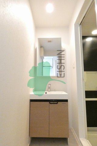 洗面設備　シンプルで使いやすい洗面台です！