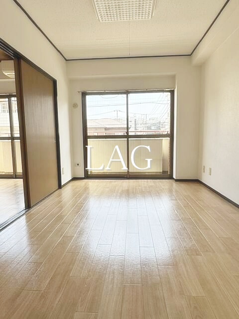 居室・リビング　洋室のお部屋です。
