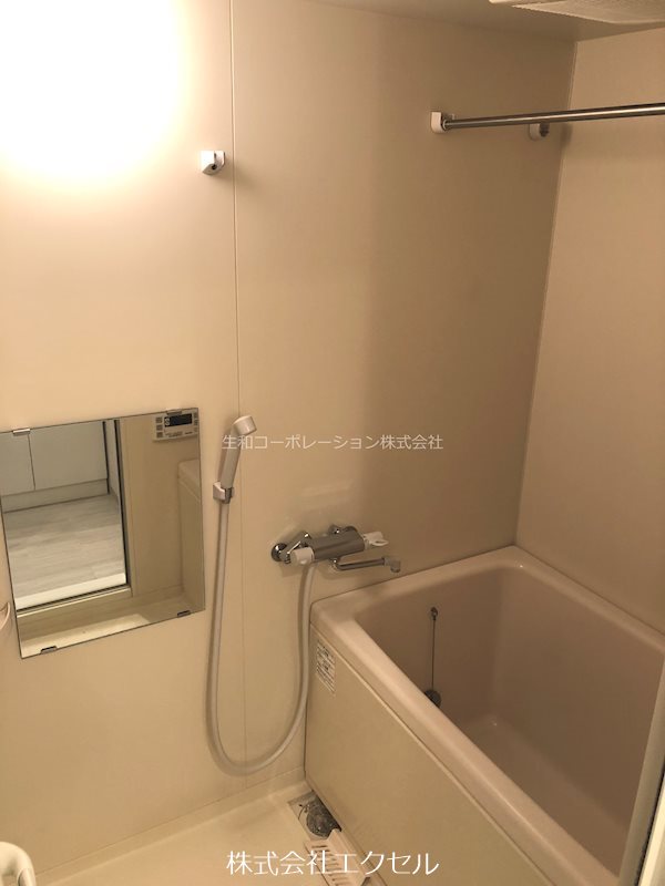 バス・シャワールーム　浴室乾燥機付きです。（同建物別室の画像です）
