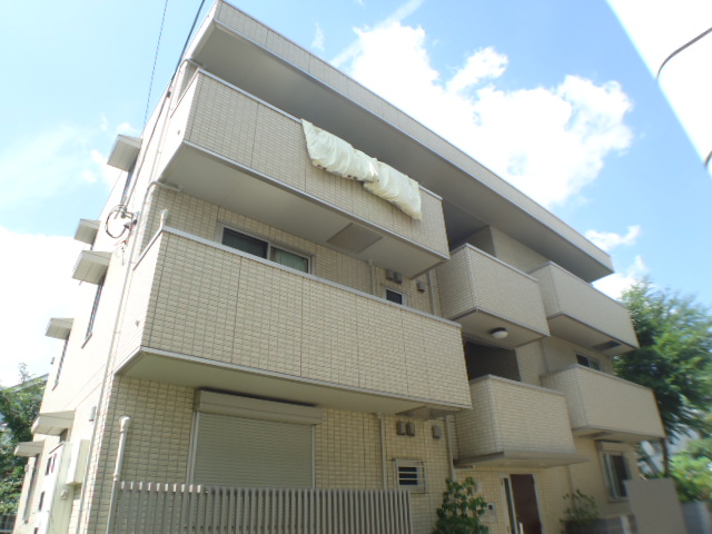 建物外観　大和ハウス施工のオール電化住宅