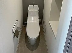 トイレ　トイレもきれいです