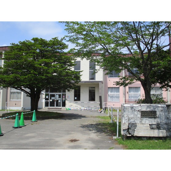 小学校　苫小牧市立北光小学校（小学校）まで1203m