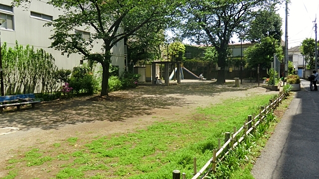 公園　すみれ公園（公園）まで137m