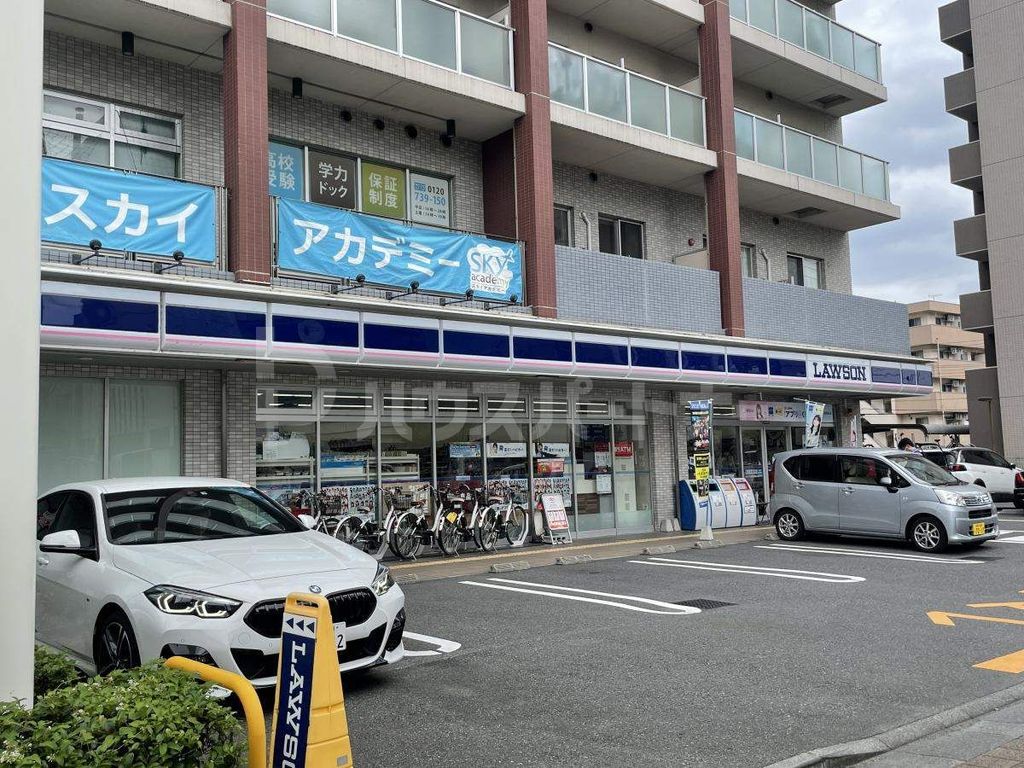 コンビニ　ローソン 北戸田駅西口店（コンビニ）まで80m