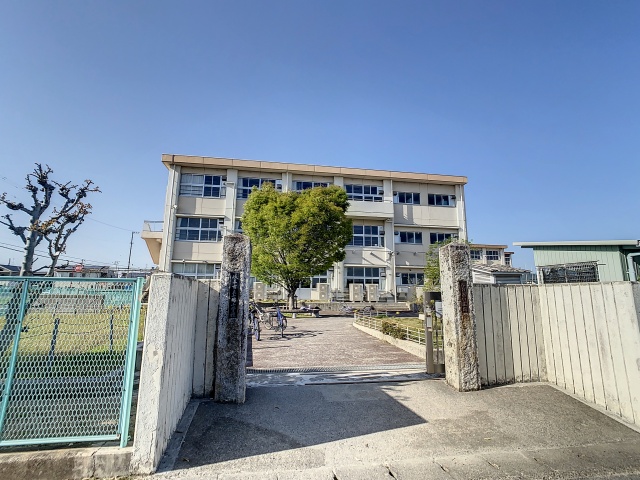 小学校　岐阜市立七郷小学校（小学校）まで780m