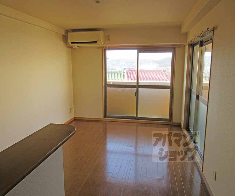 居室・リビング　とっても明るいお部屋ですよ～