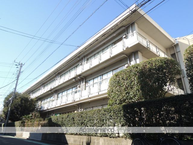 中学校　戸田市立戸田中学校（中学校）まで345m