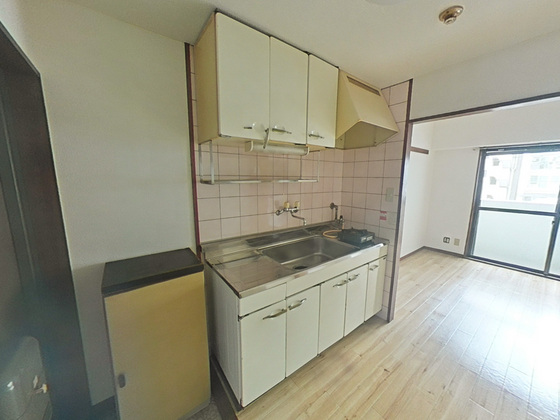 キッチン　※別部屋の写真です