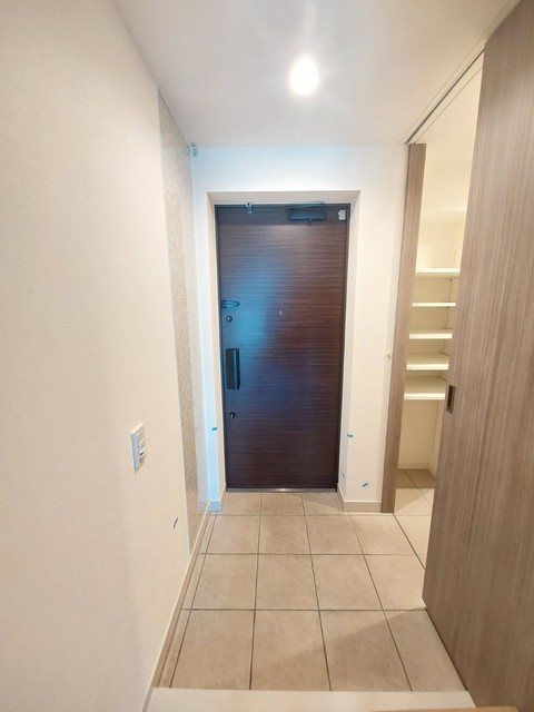 玄関　同仕様参考写真