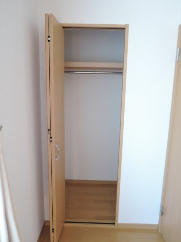収納　同型モデル