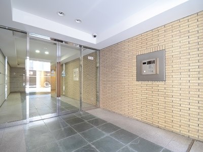 ロビー　★《見学予約受け付け中》設備充実のハイグレード賃貸マンショ