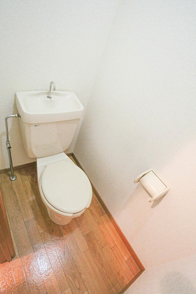 トイレ　同じ建物の別のお部屋