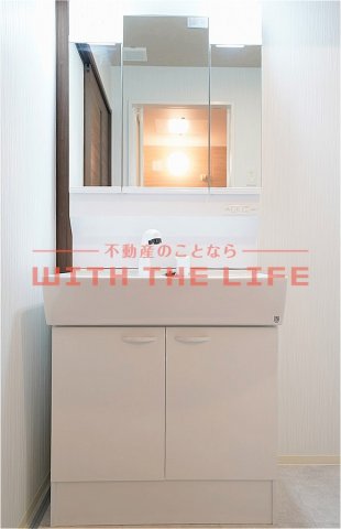 洗面設備　独立洗面化粧台付き
