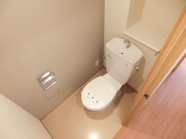 アーペブローネ上志津のトイレ写真