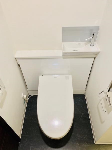 トイレ　別部屋参考写真