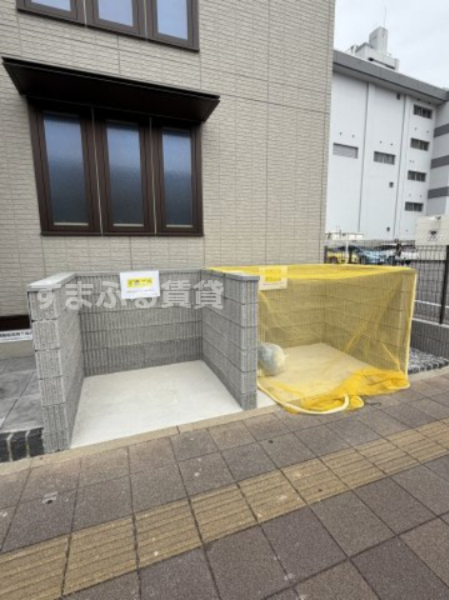 ロビー　06691