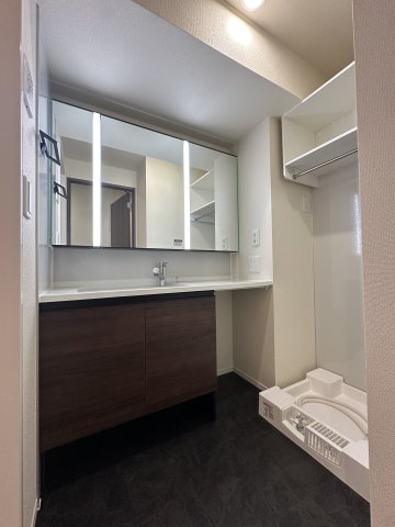 洗面設備　同仕様（06691-205）