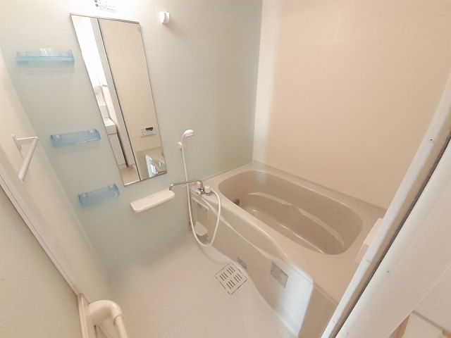 サニー鎗町IIIの風呂写真
