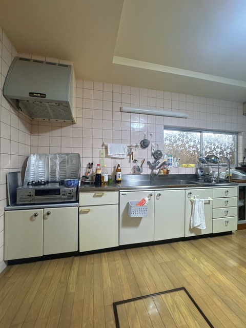 南中樫井戸建のキッチン写真