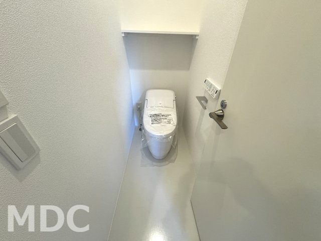 ＪＲ徳島線 府中駅 徒歩14分 2階建 築4年のトイレ写真