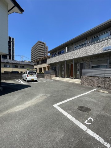 駐車場　駐車場が敷地内にございます