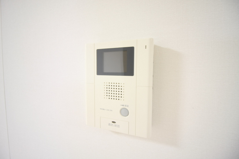 セキュリティ　来客の顔が見えて安心！TVモニターホン付きです♪