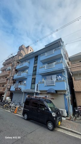 マンションアイリスの外観写真