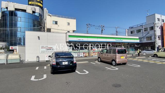 コンビニ　ファミリーマート 所沢緑町二丁目店（コンビニ）まで403m