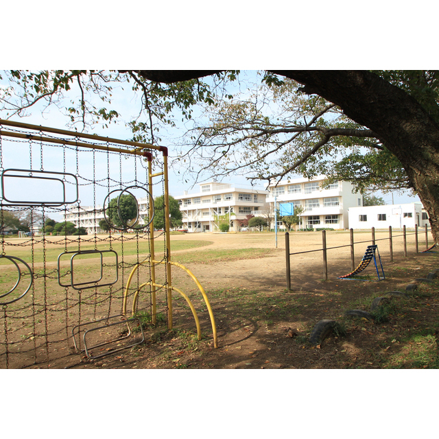 小学校　土浦市立下高津小学校（小学校）まで1757m