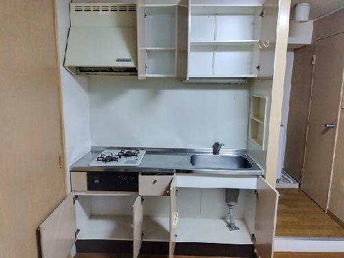キッチン　洗濯機（製品が変わる可能性があります）