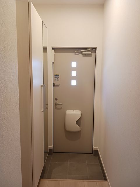アンジュ尾張の玄関写真