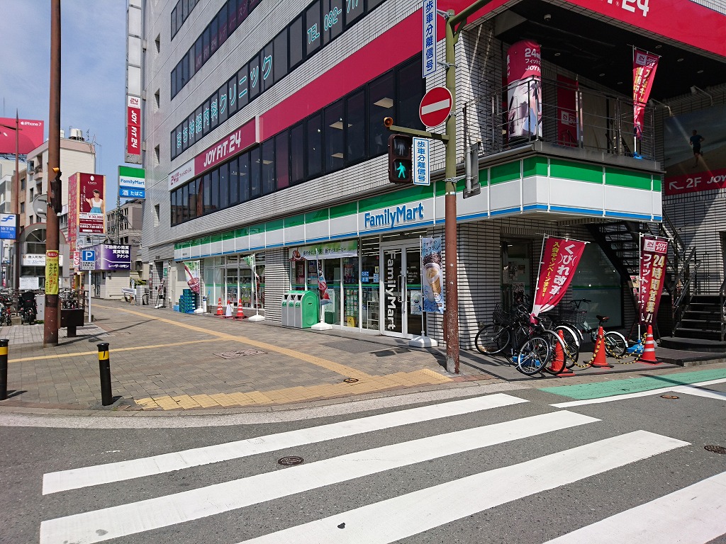 コンビニ　ファミリーマート福岡唐人町一丁目店（コンビニ）まで163m
