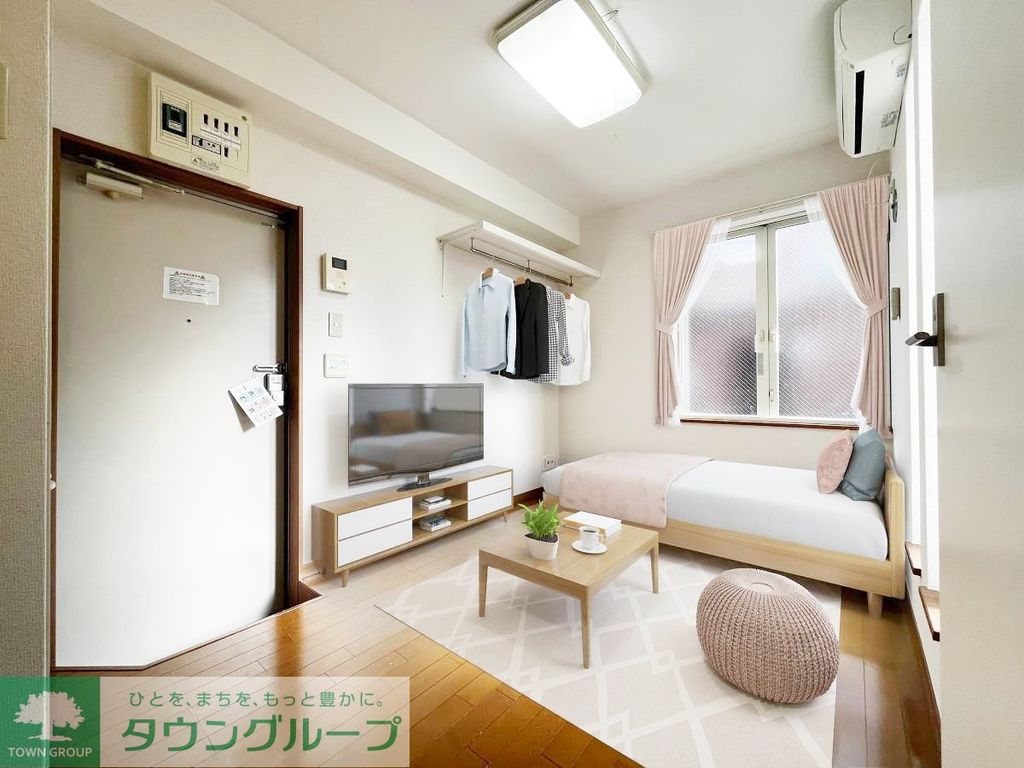 居室・リビング　家具家電は物件に付帯しません