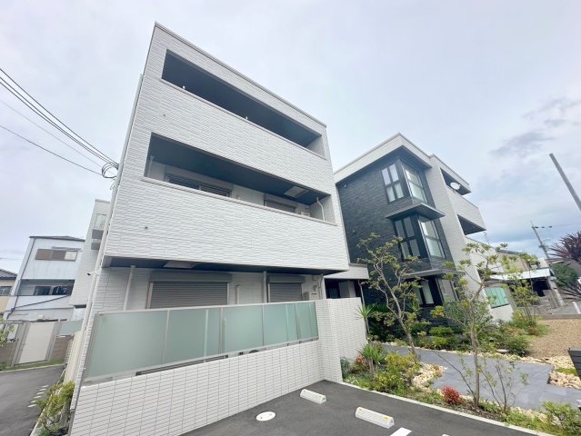 建物外観　綺麗な外観の素敵なお部屋があなたを待っています。