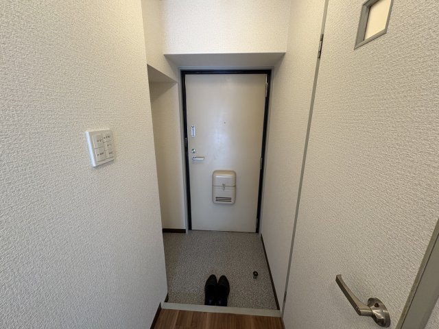 オマージュ南茨木の玄関写真