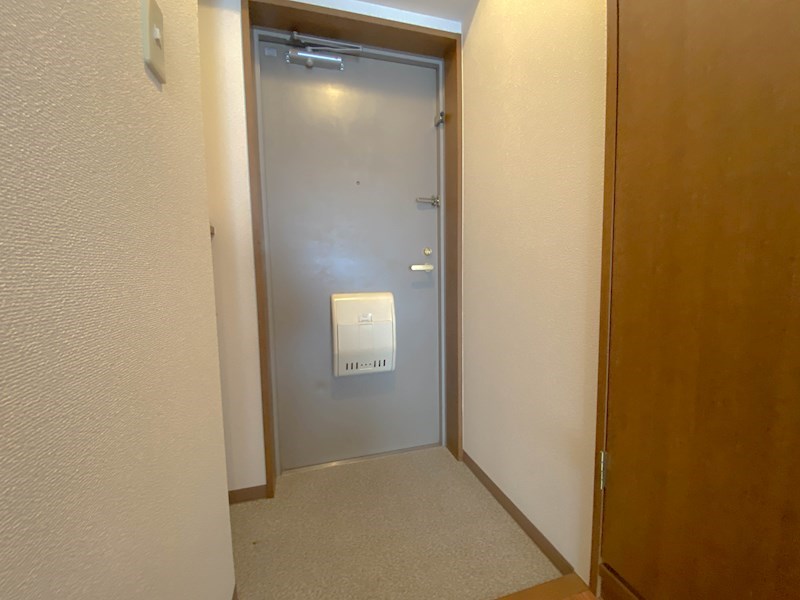 フローラ甲南山手の玄関写真