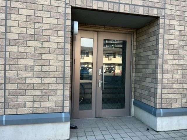 東北新幹線 宇都宮駅 バス乗車時間：9分 最寄りバス停で下車 徒歩3分 3階建 築22年の外観写真