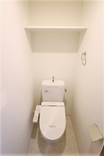 レオンコンフォート難波ノワールのトイレ写真
