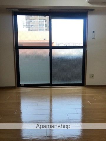 サンパティークの居間写真