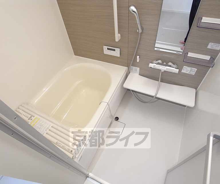 バス・シャワールーム　きれいなお風呂です。
