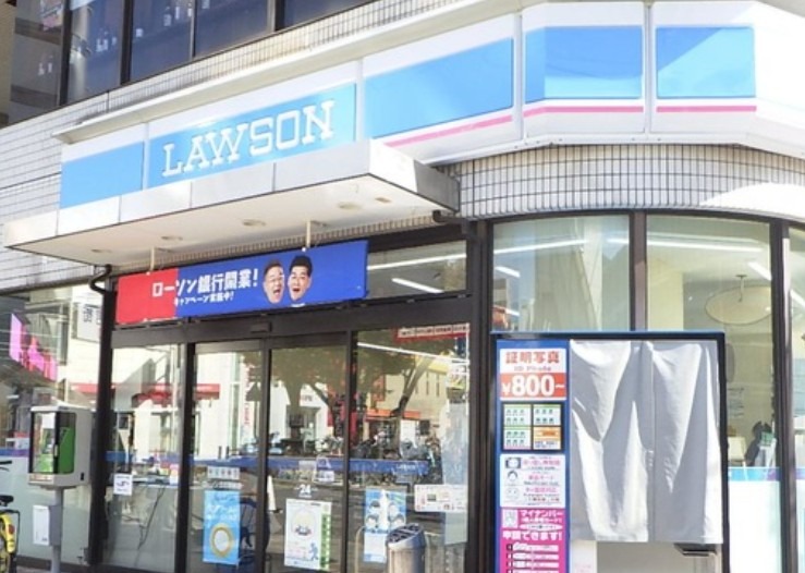 コンビニ　ローソン立花店（コンビニ）まで62m