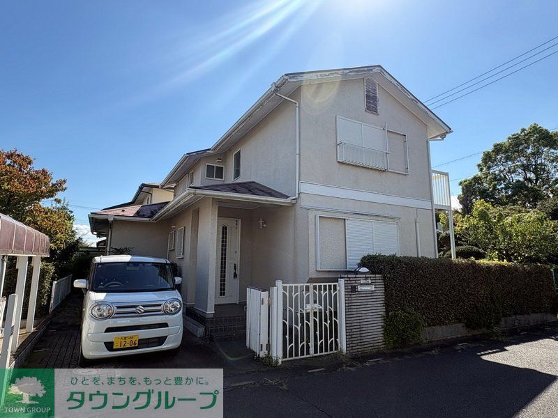 建物外観　駐車場