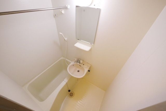 レオパレス三生の風呂写真